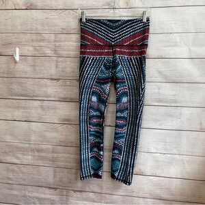 YOGA DEMOCRACY CROPPED LEGGINGS‎